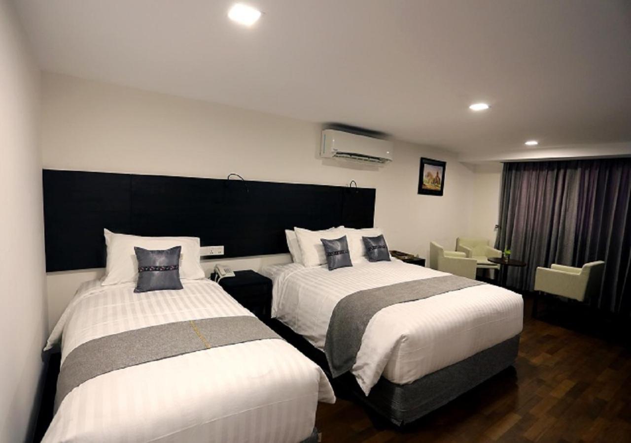 Hotel Scion Yangon Esterno foto