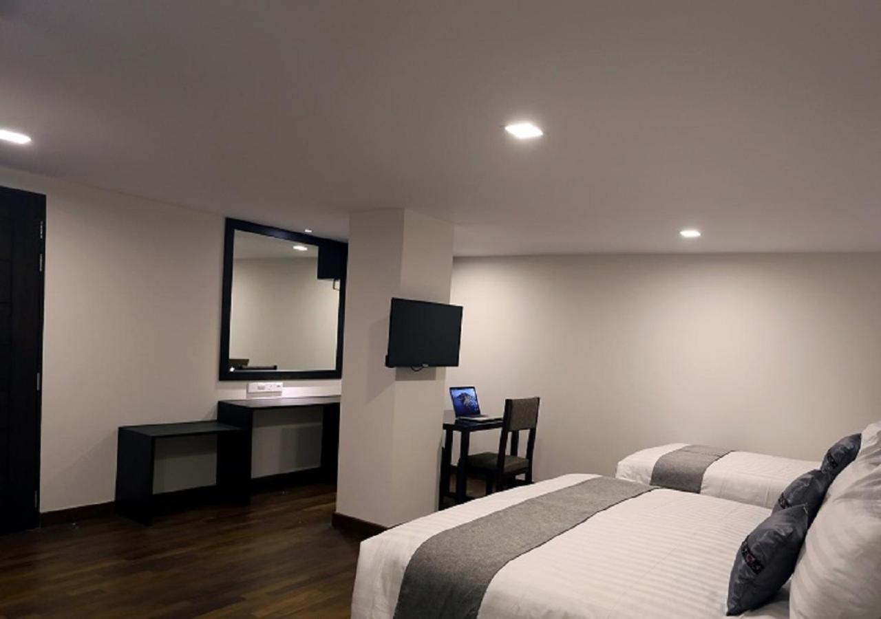 Hotel Scion Yangon Esterno foto