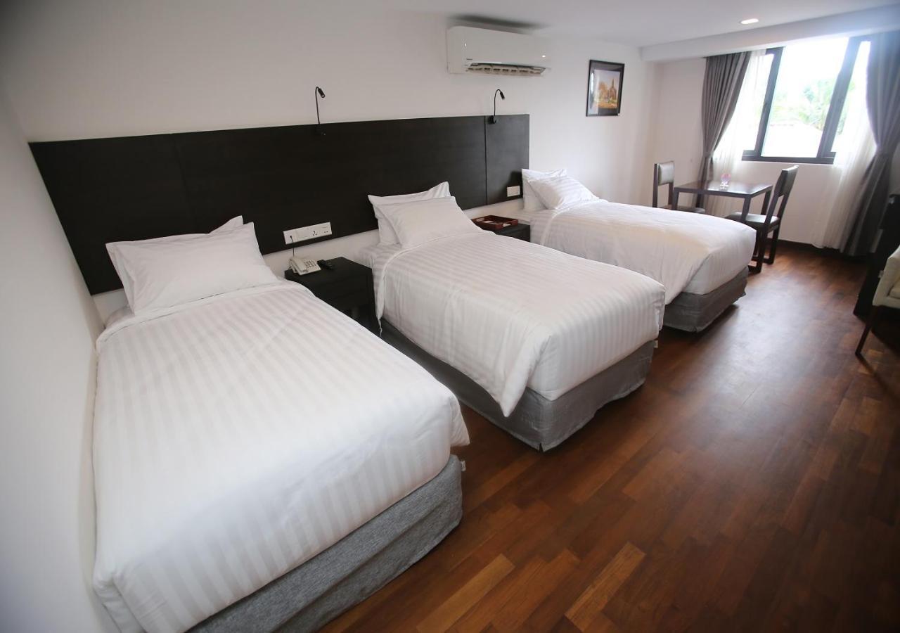 Hotel Scion Yangon Esterno foto